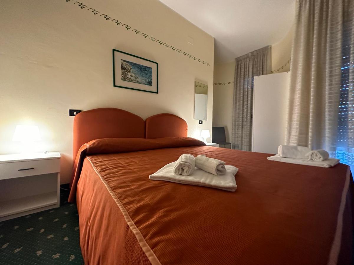 Hotel Atena Ciro Marina Luaran gambar
