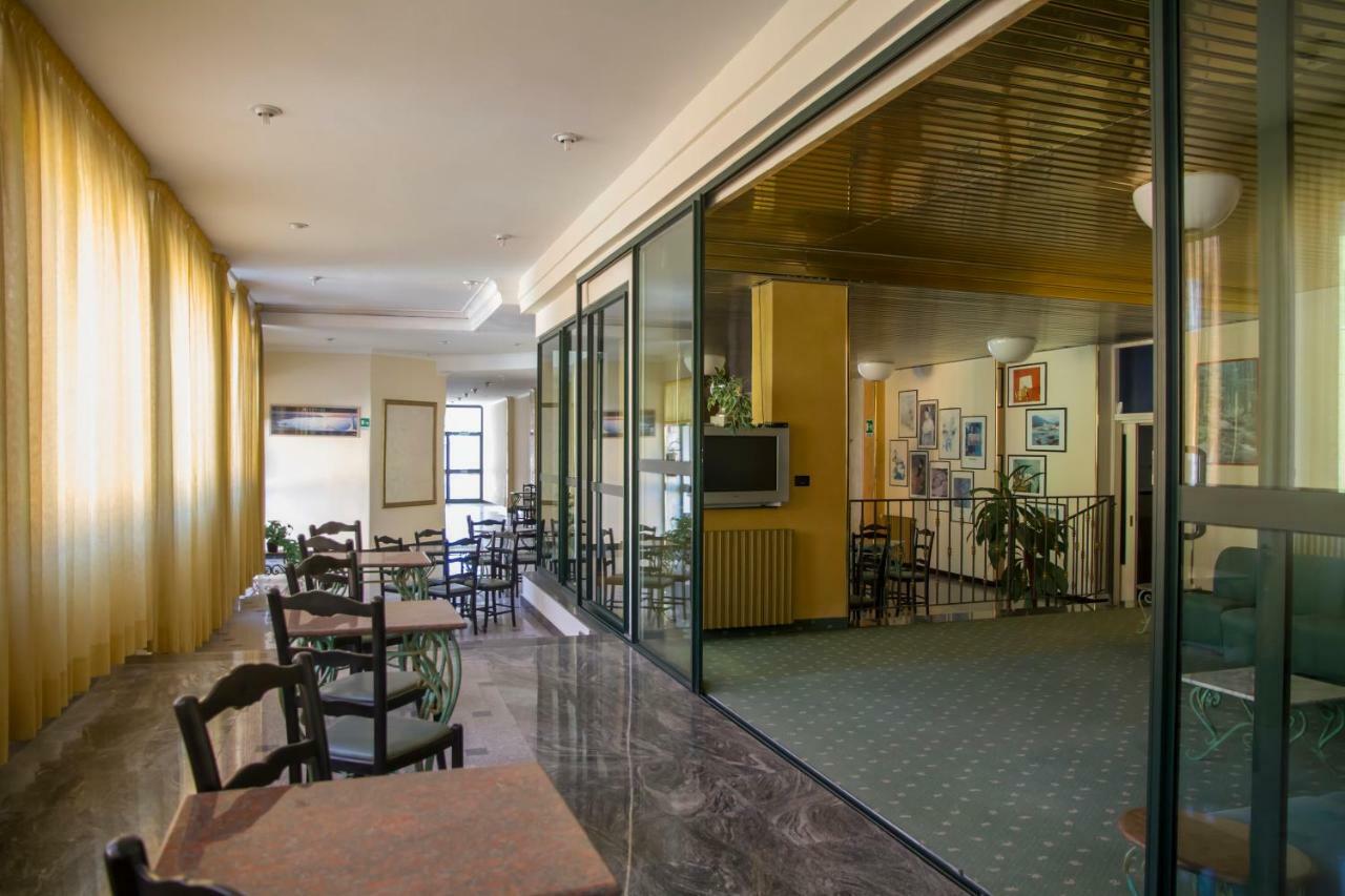 Hotel Atena Ciro Marina Luaran gambar